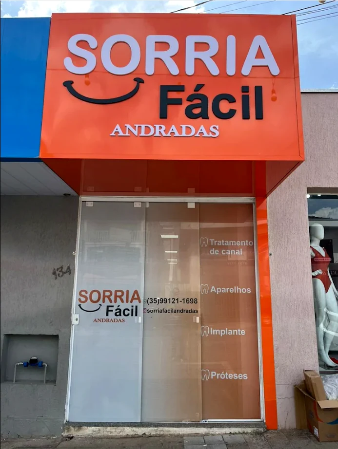 Fachada da Sorria Fácil Andradas
